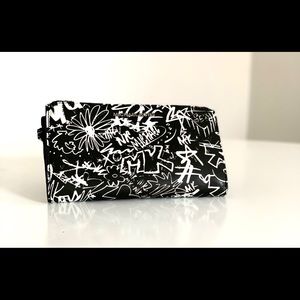 MICHAEL KORS Graffiti NYC wallet